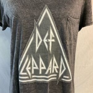 2016 Def Leppard Charcoal Graphic Tee